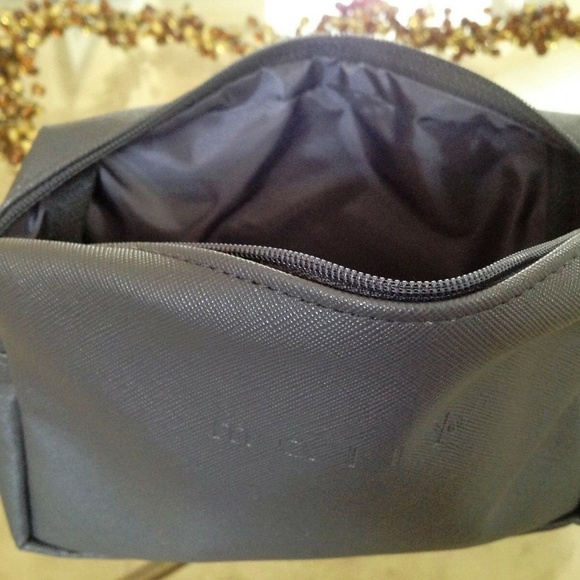 Mally Beauty Cosmetics / Makeup Bag — BRAND NEW - Picture 2 of 4